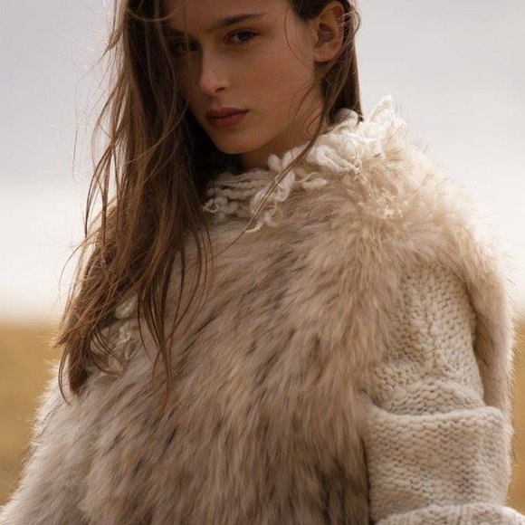 ✨️Host pick✨️NWT Maje 100% Fur vest in rare white - Picture 6 of 7